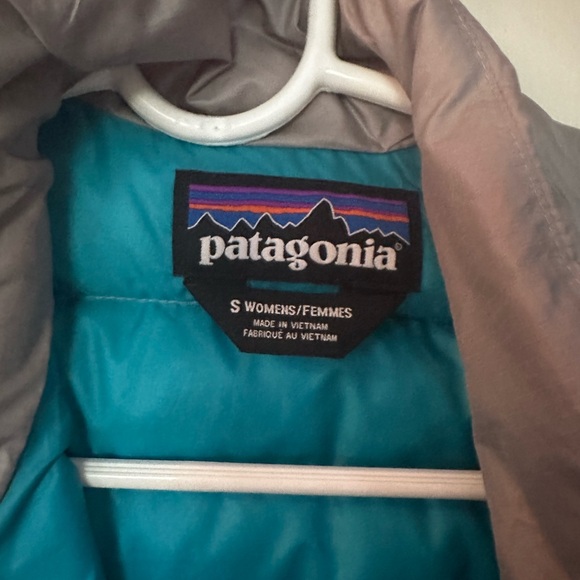 Gray Patagonia Womens Puffer Vest - Picture 2 of 3